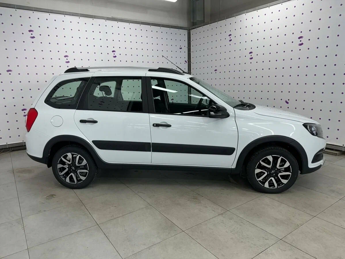 Lada Granta Cross - фото №8