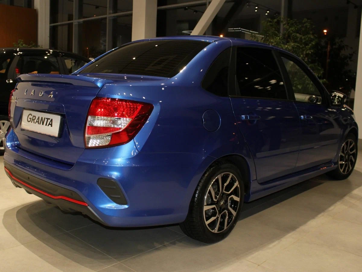 Lada Granta Drive Active - фото №2